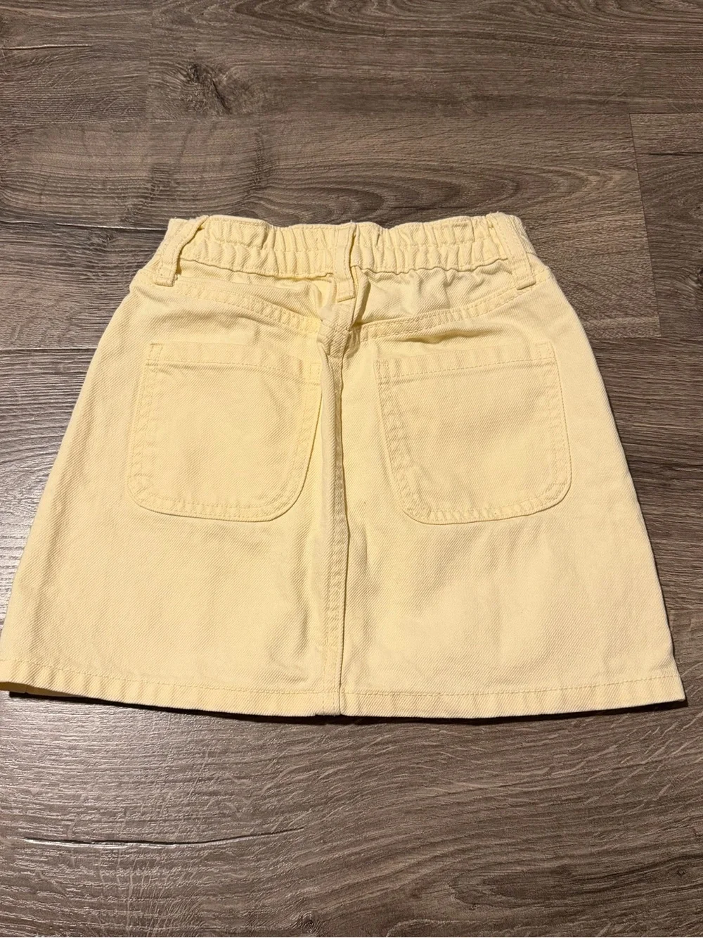 Old Navy Pale Yellow Button-Front Girls' Skirt 6/7